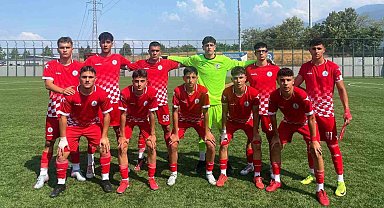 Körfez Belediyesi futbol okullarında 580 öğrenci eğitim görüyor