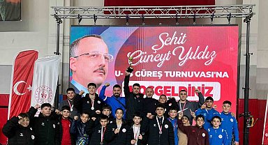 Korkutelili pehlivanlar 9 Madalya ile döndü