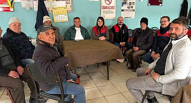 Köy köy gezilerek, çiftçiye tarımsal üretimin plânlanması ve desteklemeleri anlatılıyor