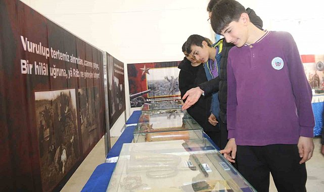 Kozan'da Çanakkale Savaşı Gezici Müzesi kapılarını açtı