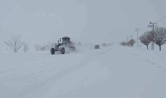 Kurubaş Geçidi ulaşıma açıldı