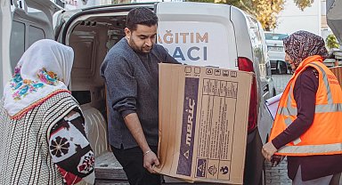 Kuşadası Belediyesi'nin soba yardımı başladı