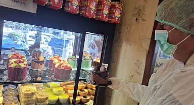 Kuşadası'nda yaş pastalar mercek altında