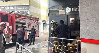 Kütahya'da korkutan yangın, 3 kişi dumandan etkilendi