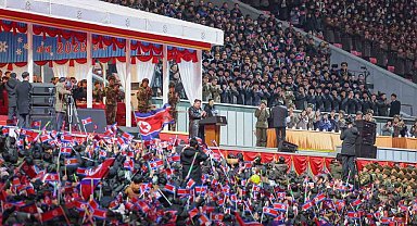 Kuzey Kore yeni yıla görkemli bir kutlama etkinliği ile girdi