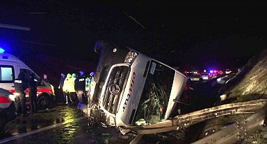 Kuzey Marmara Otoyolu'nda kar yağışı kaza getirdi: 11 yaralı