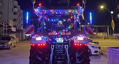 Led ışıklı traktör dikkat çekti