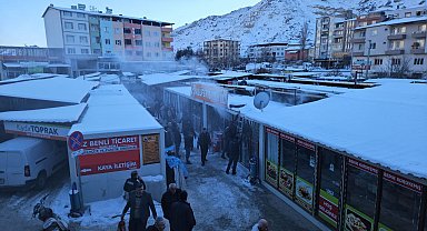 Malatya'da konteyner çarşıda korkutan yangın