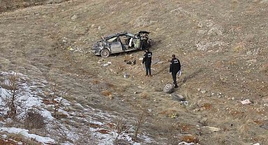 Malatya'da lastiği patlayan otomobil şarampole uçtu: 1 ölü, 2 yaralı