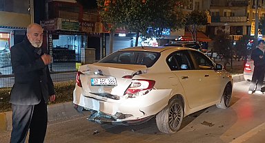 Manavgat'ta 3 aracın karıştığı zincirleme kazada yaralanan olmadı