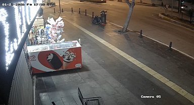 Manavgat'ta motosikletin çarptığı yaya ağır yaralandı