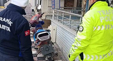 Manisa'da kaldırımı işgal eden motosikletlilere ceza yağdı