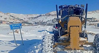 Mardin Büyükşehir Belediyesi'nden Mazıdağı'nda kar seferberliği