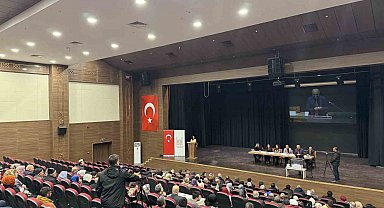 Mardin'de evlilikte 25 yılını tamamlayan 47 çift için umre kurası çekildi