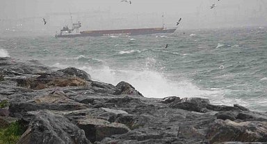Marmara Denizi'nde fırtına etkili oldu