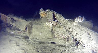 Marmara Denizi'ne 50 yıl önce düşen uçağın yeni parçaları bulundu