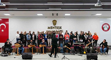 Menteşe Belediye Korosu Barış Manço repertuvarıyla sahne alıyor