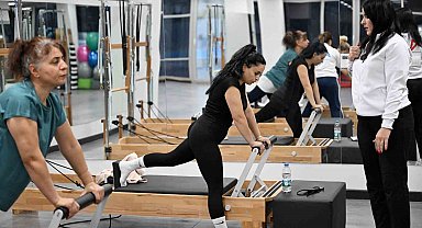 Mersin'de kadınlar reformer pilatesle bedenen ve ruhen güçleniyor