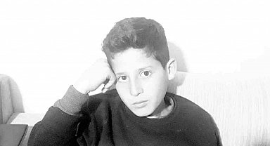 Minibüse arkadan çarpan motosikletteki 2 kişi ağır yaralandı