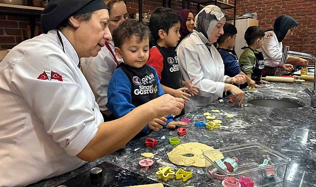 Minikler Gastro Sincan'da kurabiye yaptı