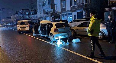 Miras kavgasında otomobil kurşunlandı