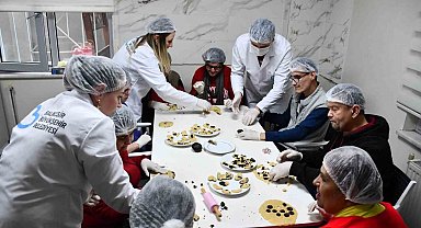 Mola Evi'nde, özel öğrenciler birlikte börek ve kurabiye yaptı
