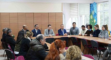 Muğla İl Milli Eğitim Müdürü çay öğrenci ve öğretmenlerle bir araya geldi