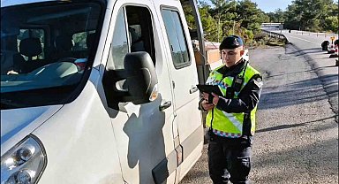 Muğla'da bir haftada çeşitli suçlardan araması bulunan 27 şahıs tutuklandı