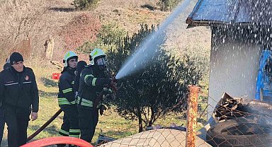 Muğla'da ev ve otomobil küle döndü