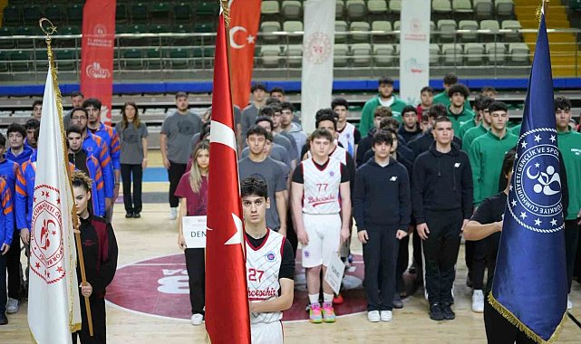 Muğla'da gençler sahaya indi