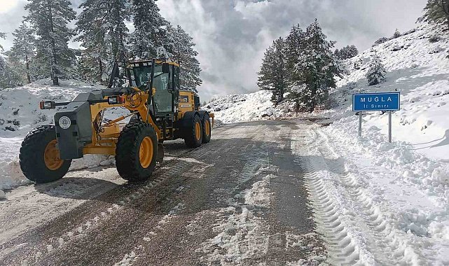 Muğla'da karla mücadele aralıksız devam ediyor