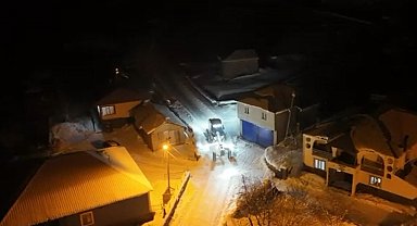 Muş'ta 303 köy yolu ulaşıma kapandı