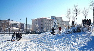 Muş'ta eğitime 1 gün ara verildi