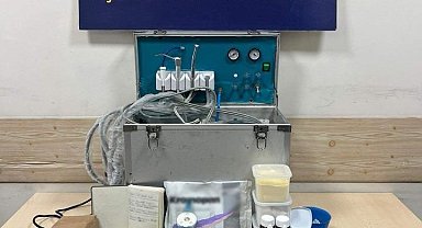 Muş'ta evini kliniğe dönüştüren sahte dişçi yakalandı