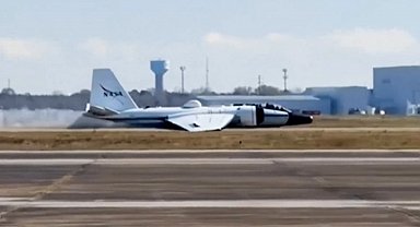 NASA'ya ait araştırma uçağı arıza nedeniyle gövde üzerine iniş yaptı