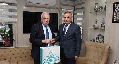 Nilüfer Belediye Başkanı Özdemir'den Bursa İl Milli Eğitim Müdürü Çokgezer'e ziyaret