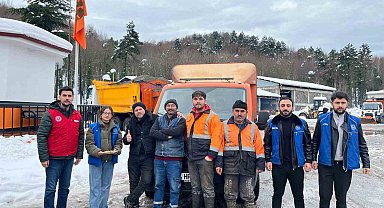 Öğrencilerden karayolları çalışanlarına anlamlı ziyaret
