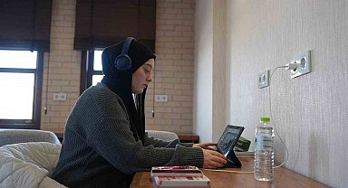 Öğrencilerin yeni mekanı Yahya Kemal Kitap köşkü oldu