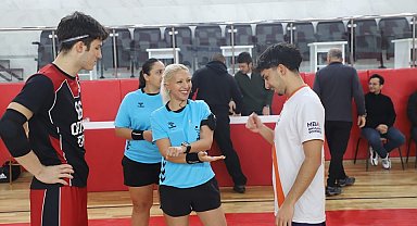 Okul Sporları Gençler B Hentbol Yarı Finalleri Kütahya'da tamamlandı