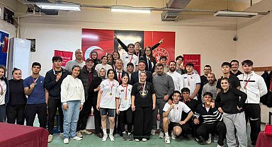 Okul sporları gençler halter müsabakaları tamamlandı