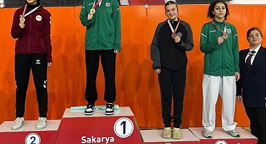 Okullar Arası Karate İl Birinciliği seçmelerinde Büyükşehir sporcuları 9 madalya kazandı