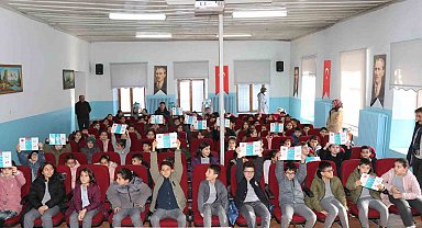 Oltu'da öğrencilere verem bilgilendirmesi