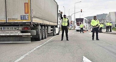 Ordu'da bir haftada 12 binden fazla araç ve sürücüsü denetlendi
