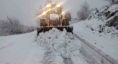 Ordu'da karla mücadele: Kardan kapanan 510 mahalle yolu ulaşıma açıldı