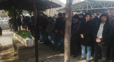 Ordu'da oto bakım servisinde ölü bulunan 2 genç toprağa verildi