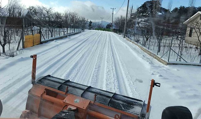 Osmangazi'nin yüksek kesimlerinde kar nöbeti