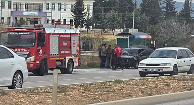 Otomobil alev alev yandı