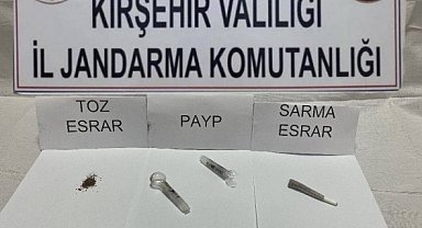 Otomobilde uyuşturucu yakalandı