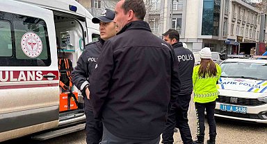 Otomobile çarpmamak için ani fren yapan motosikletli yaralandı