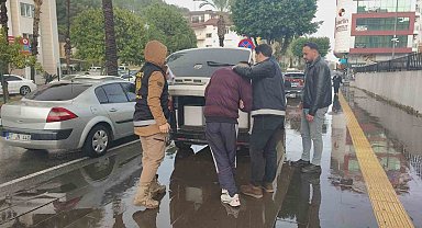 Özbek kadınları fuhuşa zorlayan 2 kişi tutuklandı